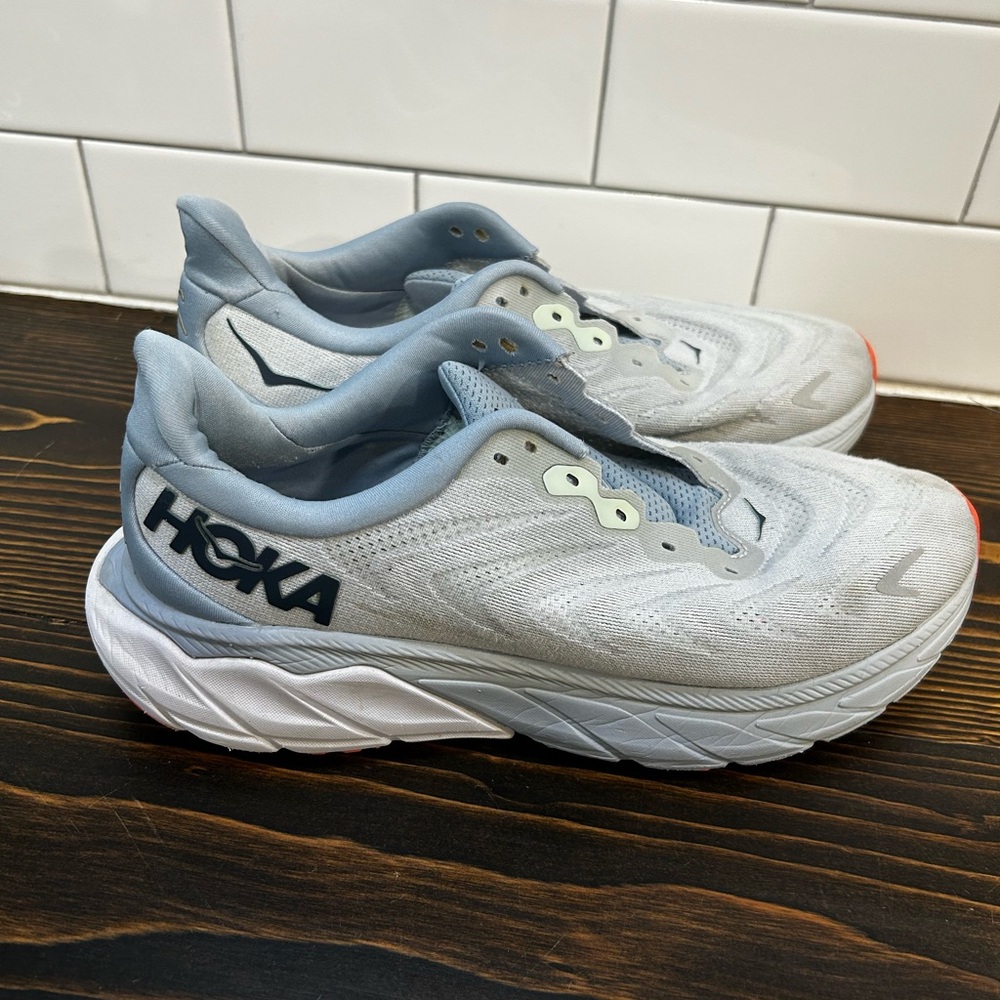 HOKA One One Arahi 6 Plein Air Blue Fog Running Shoes Women’s 9B